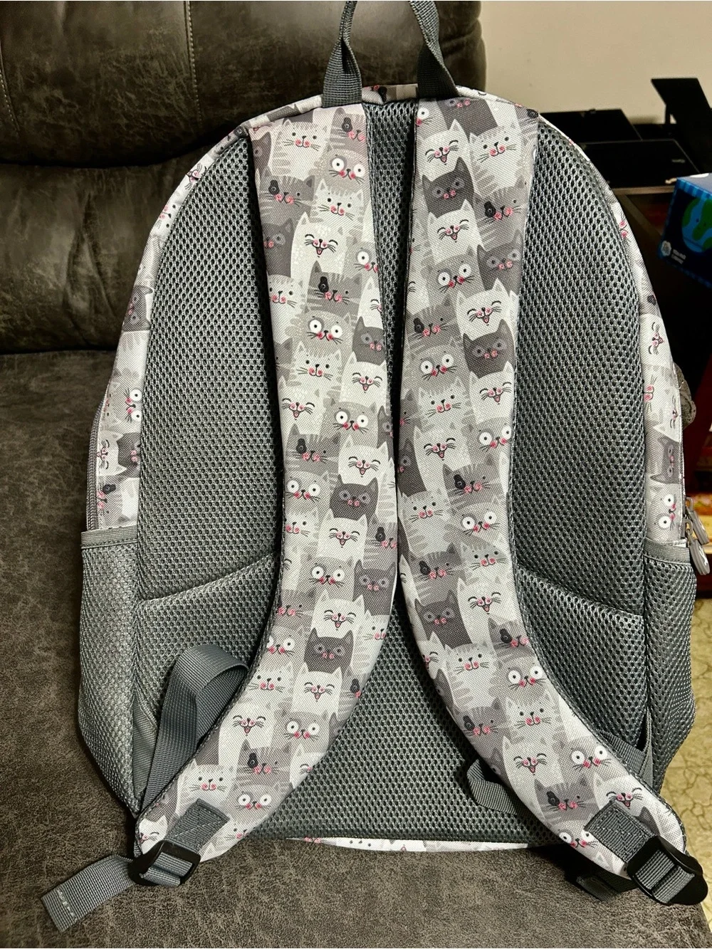 NWT Geckobrands Cat Print Backpack. Gray with Pink Accents Girls Love.